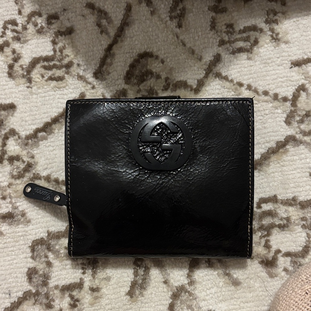 Gucci Black Patent Leather Bifold Wallet with Logo